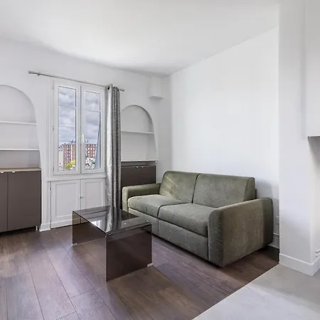 Apartment Place Leon Blum - Voltaire - 1 Bedroom Paris