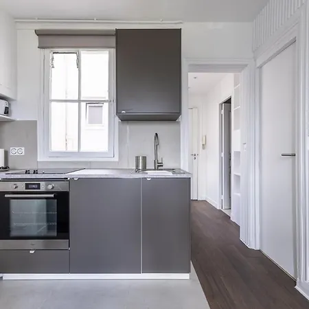 Place Leon Blum - Voltaire - 1 Bedroom Appartamento